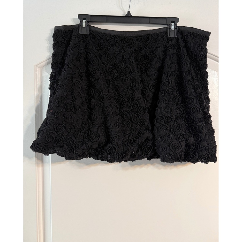 Tara Jarmon for Target Mini Skirt XL Black 3D Rosette Texture Whimsigoth Chic